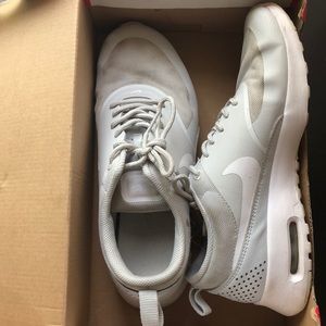 Women Nike airs size 7.5